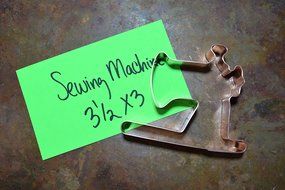 Vintage Sewing Machine Cookie Cutter N2