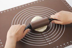 HANBUN Silicone Baking Mat with Measurements Conversions, Non-Slip for Rolling Dough N5