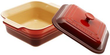 Le Creuset Stoneware 3-Quart Square Casserole with Lid, Cherry N2