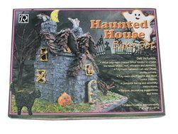 R &amp; M Haunted House Gingerbread Bake Set