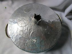 Vintage Hammered Aluminum Round Tulip Casserole Carrier 1 Qt