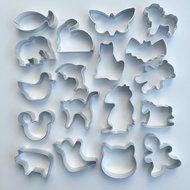 GTI Metal Cookie Cutters Set - 18 Pieces Animals Shape, include Bear, Fish, Elephant, Dolphin, Rabbit, Mikey,...