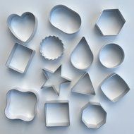 GTI Metal Cookie Cutters Set - 18 Pieces Animals Shape, include Bear, Fish, Elephant, Dolphin, Rabbit, Mikey,... N5