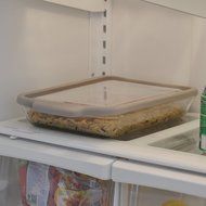 Anchor Hocking 3-Quart Glass Baking Dish with Pepper Grey TrueFit Lid N6