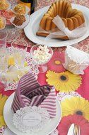 EuroQuest Imports Daisies Deco Parchment Leaves, Package of 20 N5
