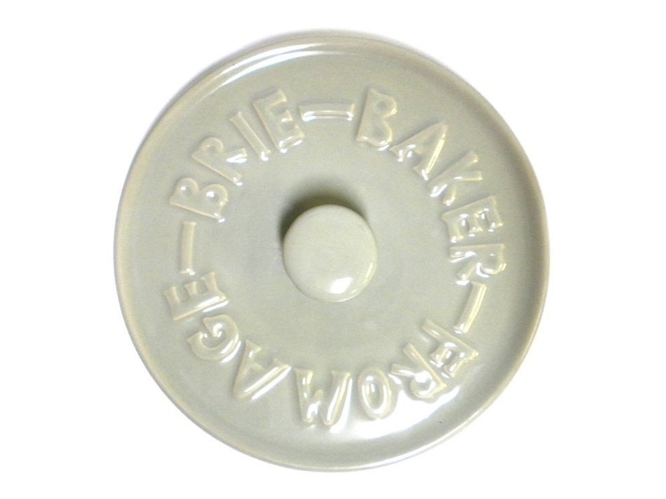 7" Round Stoneware Brie Baker with Wood Spreader (White) N6