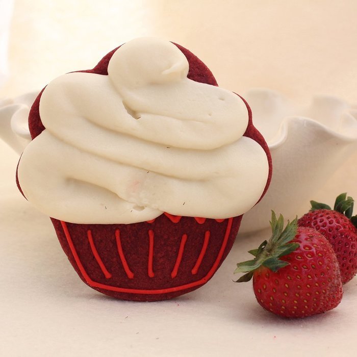 Cupcake Cookie and Fondant Cutter - Ann Clark - 4 Inches - US Tin Plated Steel N4
