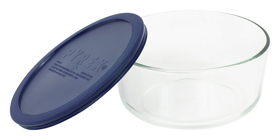 Pyrex Storage Plus 7-Cup Round Dish, Clear with Blue Lid