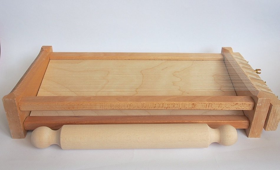 Eppicotispai "Chitarra" Pasta Cutter with 32cm/12.5-Inch Rolling Pin N4