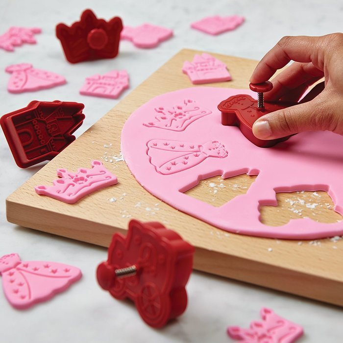 Cake Boss Decorating Tools 4-Piece Princess Fondant Press Set, Red N7