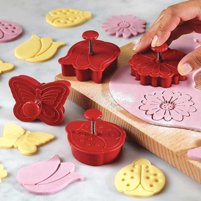 Cake Boss Decorating Tools 4-Piece Princess Fondant Press Set, Red N15