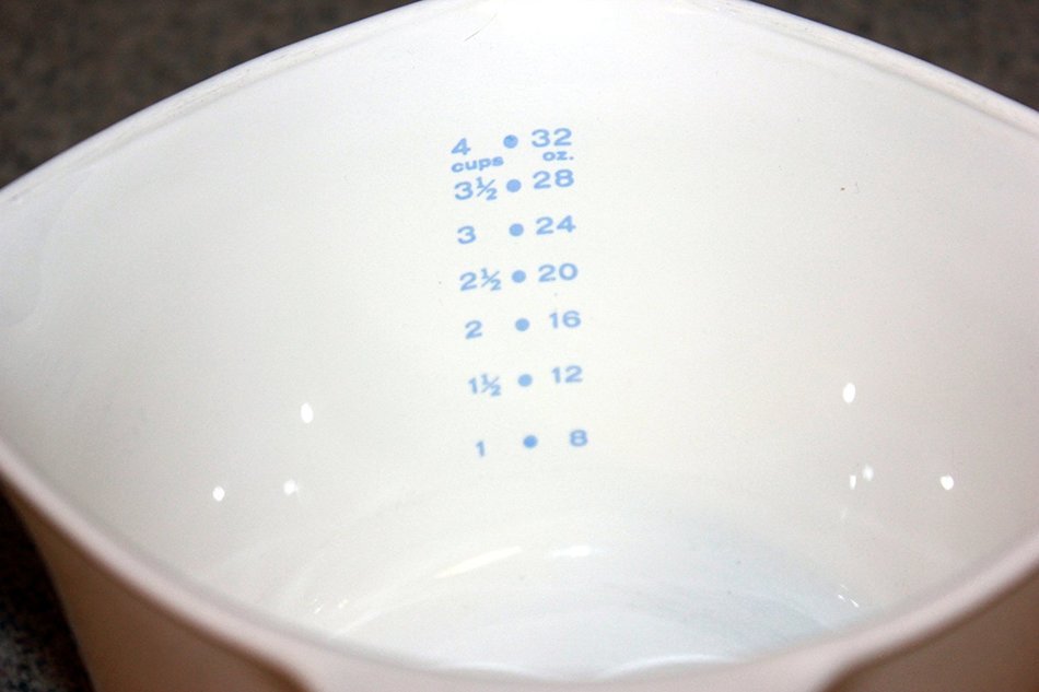 Vintage Corning Ware - Cornflower / Corn Flower - 1 Quart / 4 Cup / 32 Oz. Sauce Maker Measuring Mixing Batter... N5