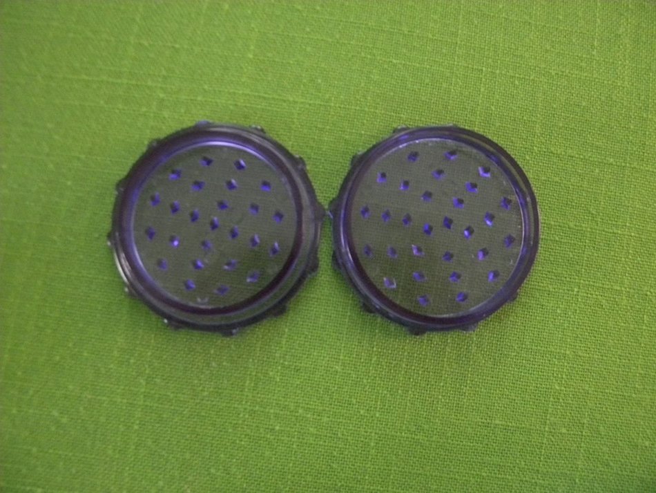 Wholesale Lot of (10) Large 3" Acrylic 2 Piece Tobacco Herb Grinders N2