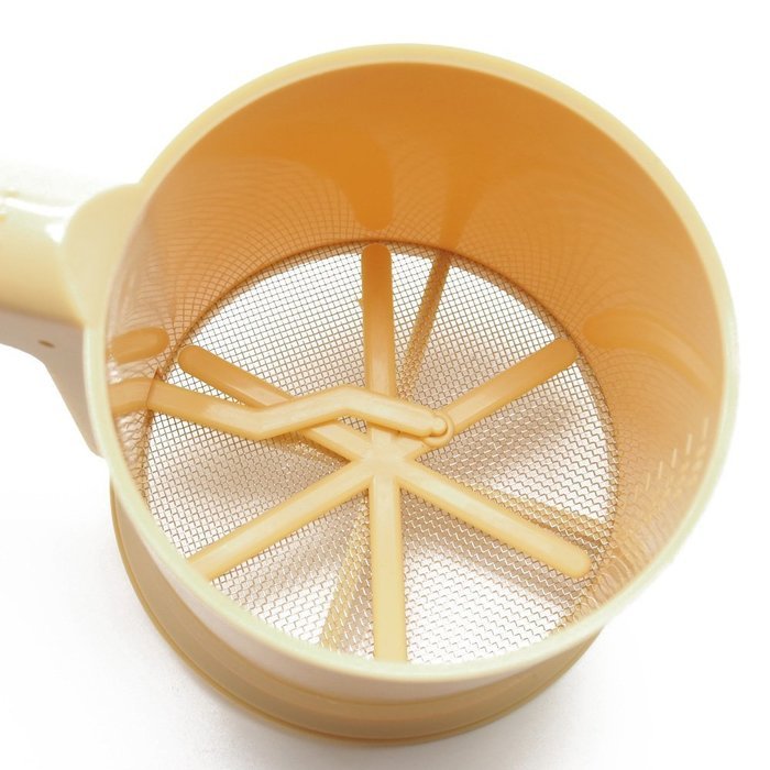 Wenwins plastic flour sifter baking supplies 350g orange N6