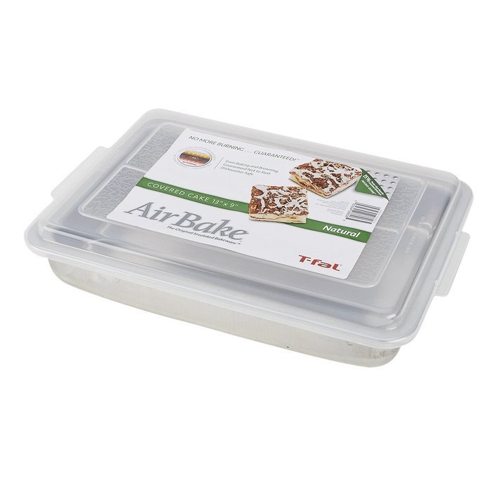 AirBake Natural Cake Pan with Cover, 13 x 9 in