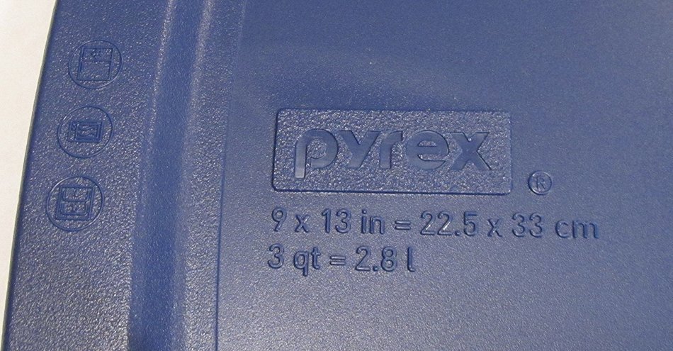 Pyrex C-233-PC Easy Grab Blue Rectangle Plastic Lid for 9" X 13" Oblong Baking Dish (2 Pack) N10