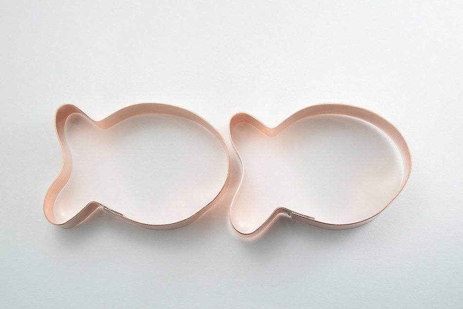 School of 2 Small Goldfish Cookie Cutter N3