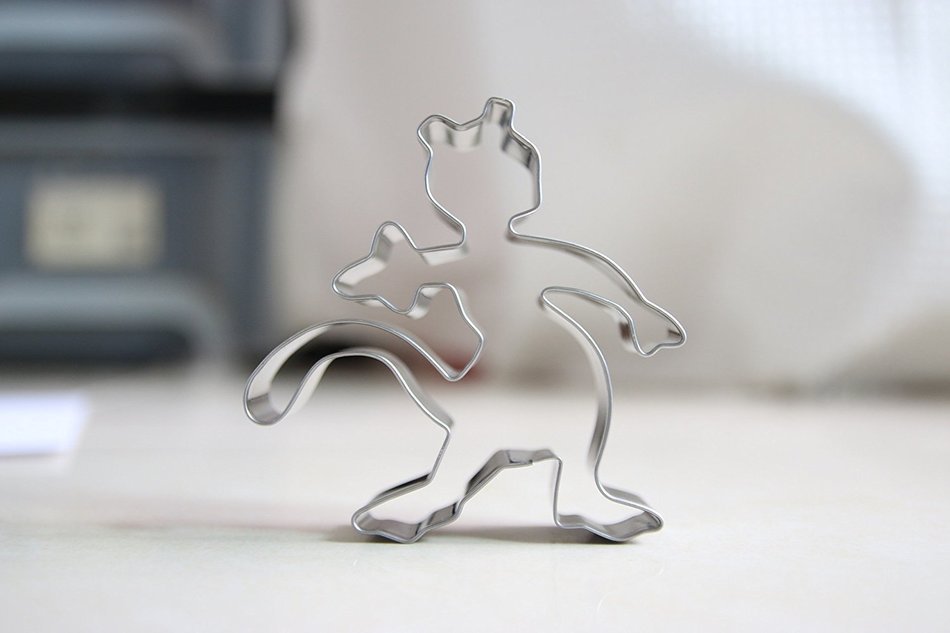 Fungshop Cute Pokemon Mewtwo Cake Mold Biscuit Pastry Steel Cookie Cutters N3