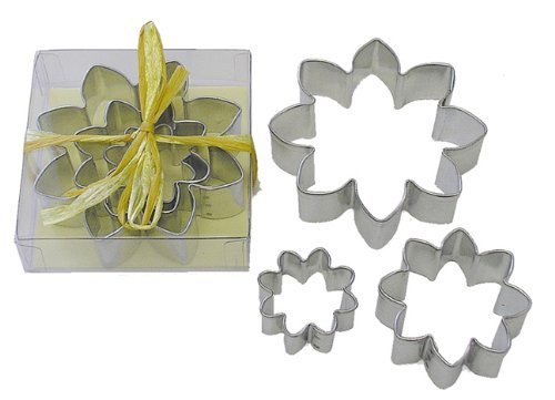 R & M Daisy Shaped 3 Piece Cookie Cutter Set