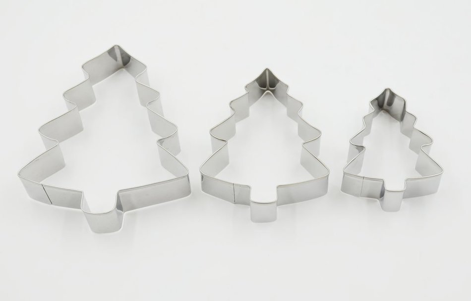ULee Christmas Cookie Cutters Set - 3 Sizes of Gingerbread Man Shapes N14