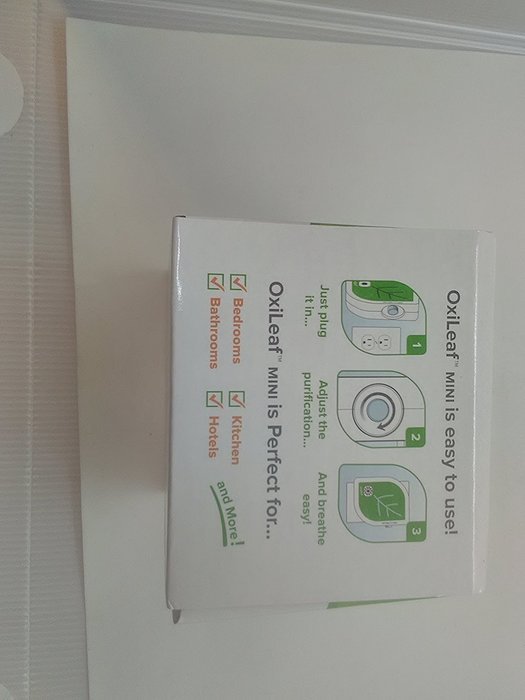 Great Stocking Stuffer! OxiLeaf Mini Nature's Plug-in Air Purifier! N5