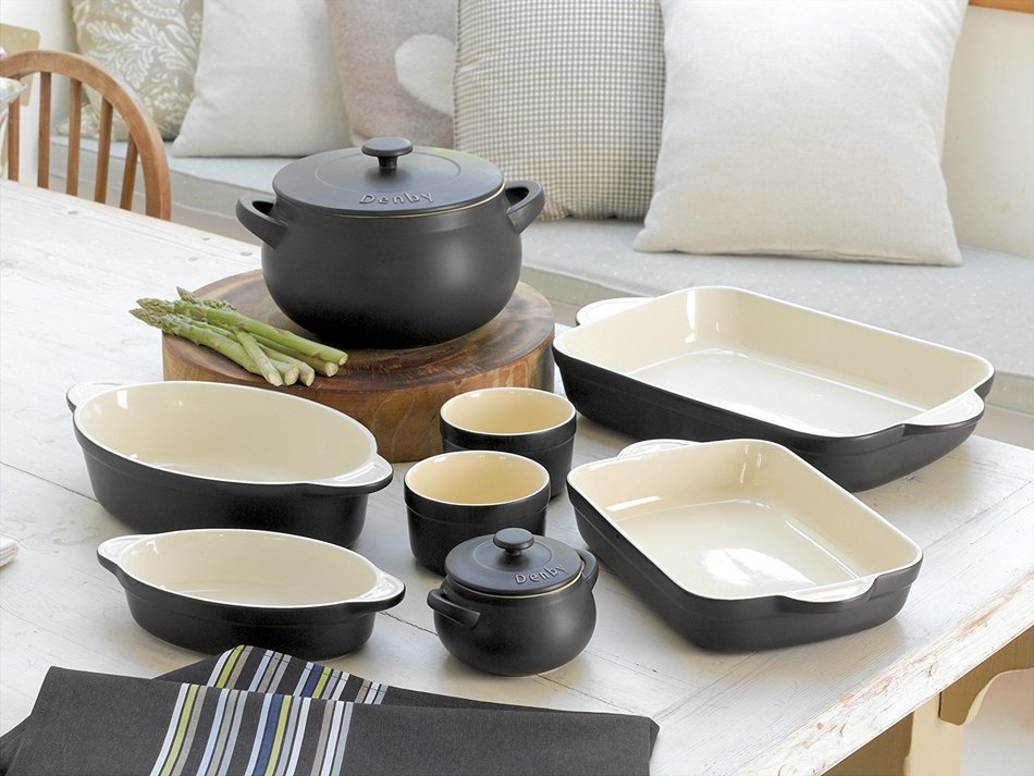 Denby OTJ-561 Oven to Table 7-Inch Oval Casserole, 1/2-Liter, Black N2