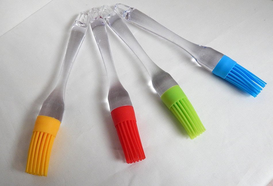 d'vine Perfect Fit 2- Piece Round Pastry Basting Brush Set