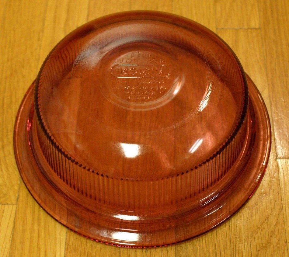 Corning Visions Vision Ware Cranberry 24 Ounce Round Casserole Baking Dish N4