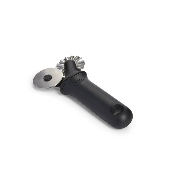 OXO Good Grips Double Pastry and Ravioli Wheel N2