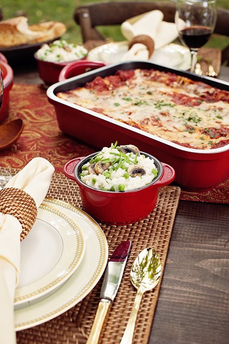 Nordic Ware Pro Cast Traditions Rectangle Baking Pan, 9 by 13-Inch, Cranberry N18