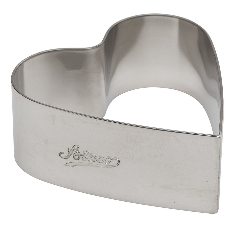Ateco 4900 Stainless Steel Heart Shaped Form