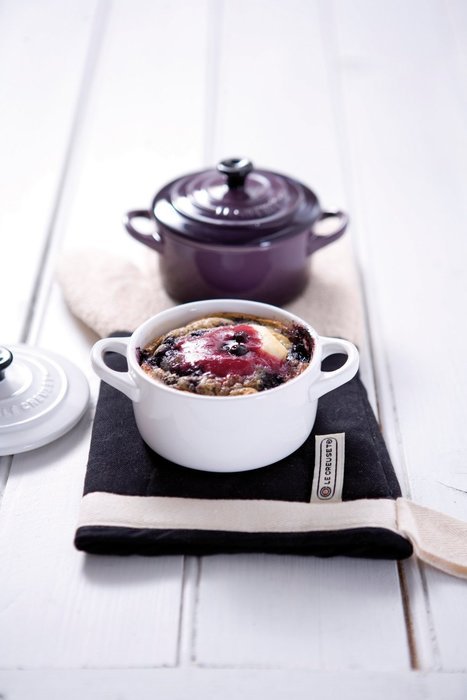 Le Creuset Stoneware Petite Casserole, Kiwi