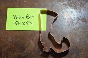 Curly Toe Witch Boot Halloween Copper Cookie Cutter N2