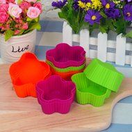 Webake Silicone Baking Cups, Cupcake Liners, Muffin Cups (12-pack, Star) N16
