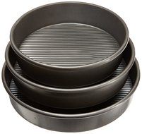 USA Pan Bakeware Aluminized Steel Round Cake Pan, 9-Inch N2