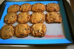 Non-Stick Baking Mat, Kiss the Cookie Design, Silicone Baking Mats (2 Piece Set) - Professional Grade Baking Mats... N5