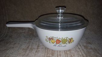 Corning Spice of Life 1.5 Pint Menuette with Lid P-82-B