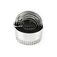 Flyesto 5 Piece Round Biscuit Cutter Set 304 Stainless Steel No Rust with Scalloped Edge For Pastry Donuts Dough... N5