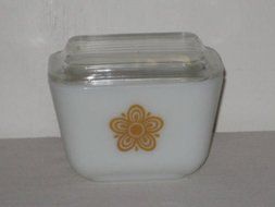 Pyrex Glass Butterfly Gold Refrigerator Bowl w/Lid - 1 1/2 cup