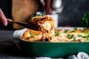 Creo SmartGlass Baking Dish, 2-Quart, Shanghai Red N17