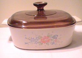 Corning 2 L Symphony Casserole Dish with Lid and Plastic Cover