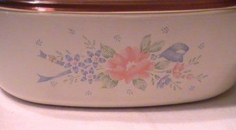 Corning 2 L Symphony Casserole Dish with Lid and Plastic Cover N2