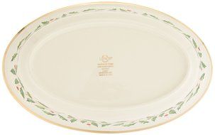 Lenox Holiday Gravy Boat with Stand,Ivory N134
