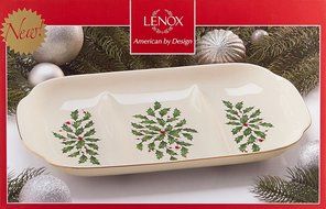 Lenox Holiday Gravy Boat with Stand,Ivory N136