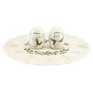 Lenox Holiday Gravy Boat with Stand,Ivory N144