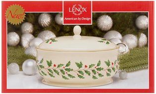 Lenox Holiday Gravy Boat with Stand,Ivory N163