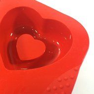 6 Cup Heart Shape Muffin Cake Mould (Red) By Agora Silicone N6