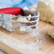 Borolux Pastry Cutter, Gourmet Stainless Steel Dough Blender with Soft, Non-Slip Handle N4