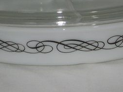 Vintage Pyrex Promotional Cinderella White w/ Black Scroll Divided 1 1/2 Quart Casserole Baking Dish w/ Clear... N2