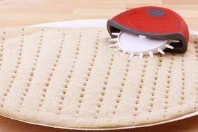 Dexas 4 in 1 Dough Prep Set Tool: Pizza Cutter, Cutting wheel, Fluted Wheel, Dough Docker N4